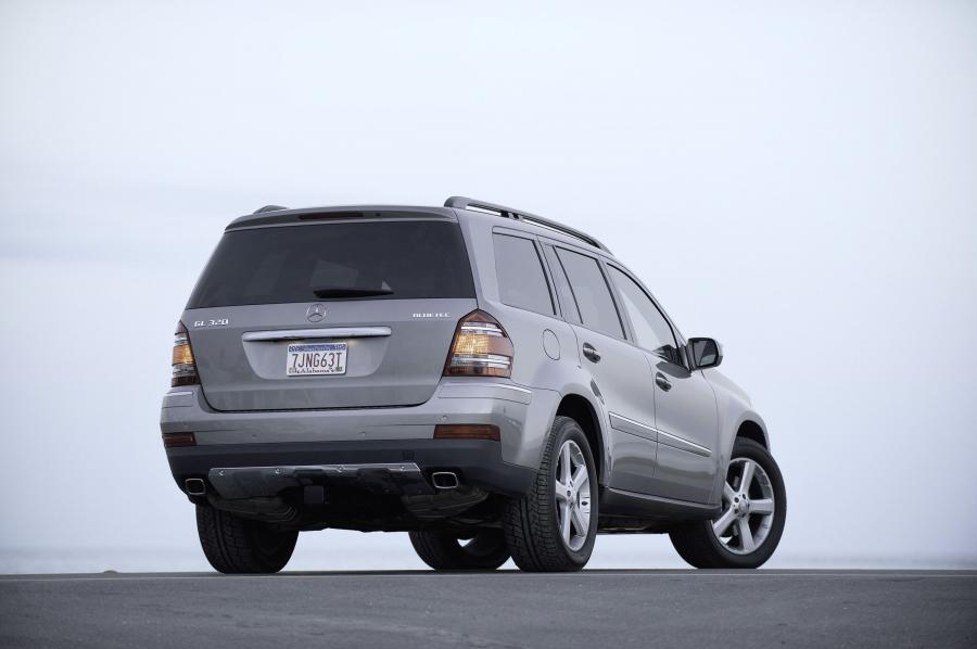  Mercedes-Benz GL-Class 2007 года  (фото 27 из 247)